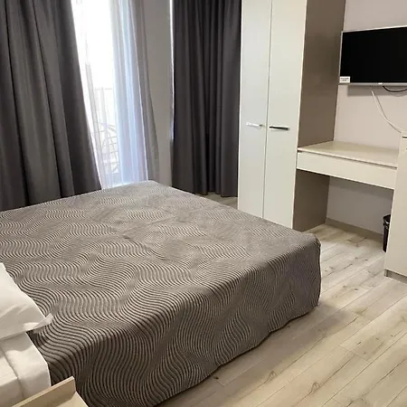 Downtown Hotel And B&B Burgas