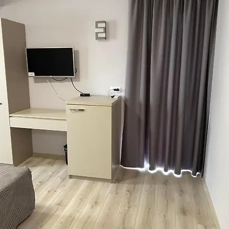 Downtown Hotel And B&B Burgas